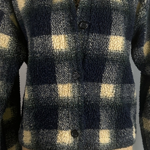 VTG Palmetto’s Cropped Plaid Teddy Jacket - Picture 9 of 15